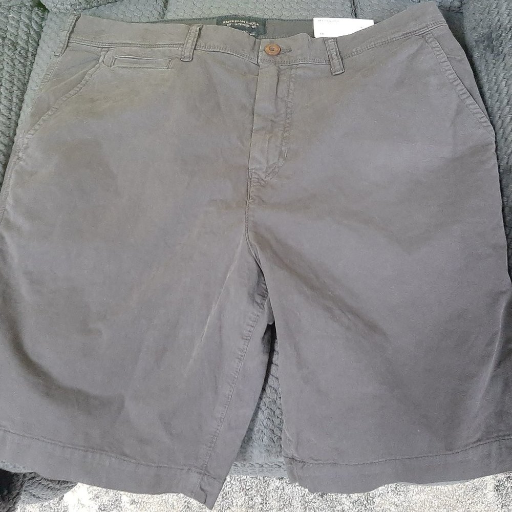 Men's AE Classic at knee 36 shorts dark gray
